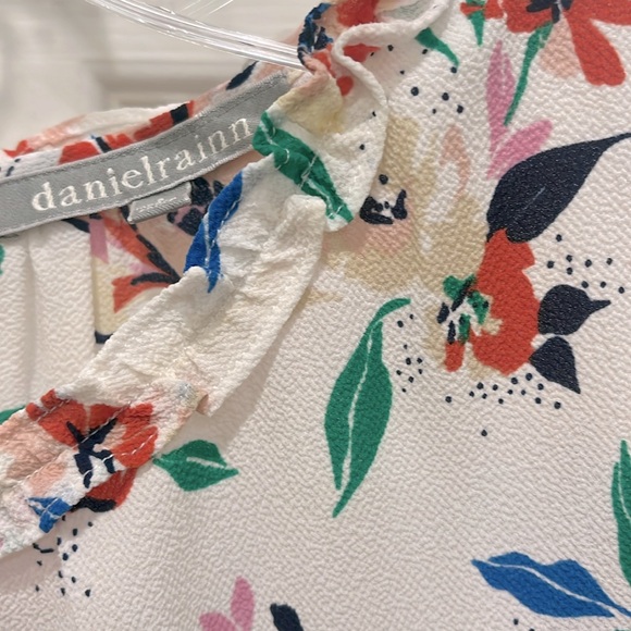 Daniel Rainn detailed textured blouse - Picture 3 of 4